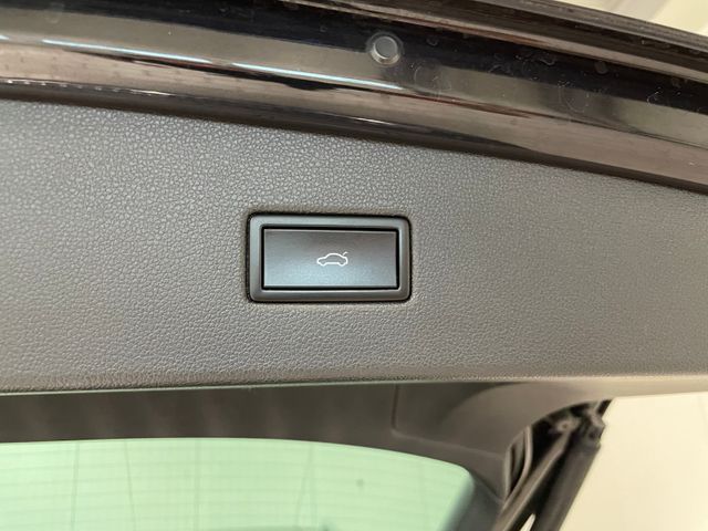 Tiguan Highline 2.0 TDI LED PANO STANDHZG