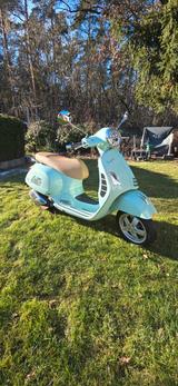 Vespa GTS 300 - VESPA 300