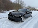 BMW i4 eDrive40 - - schwarze BMW i4