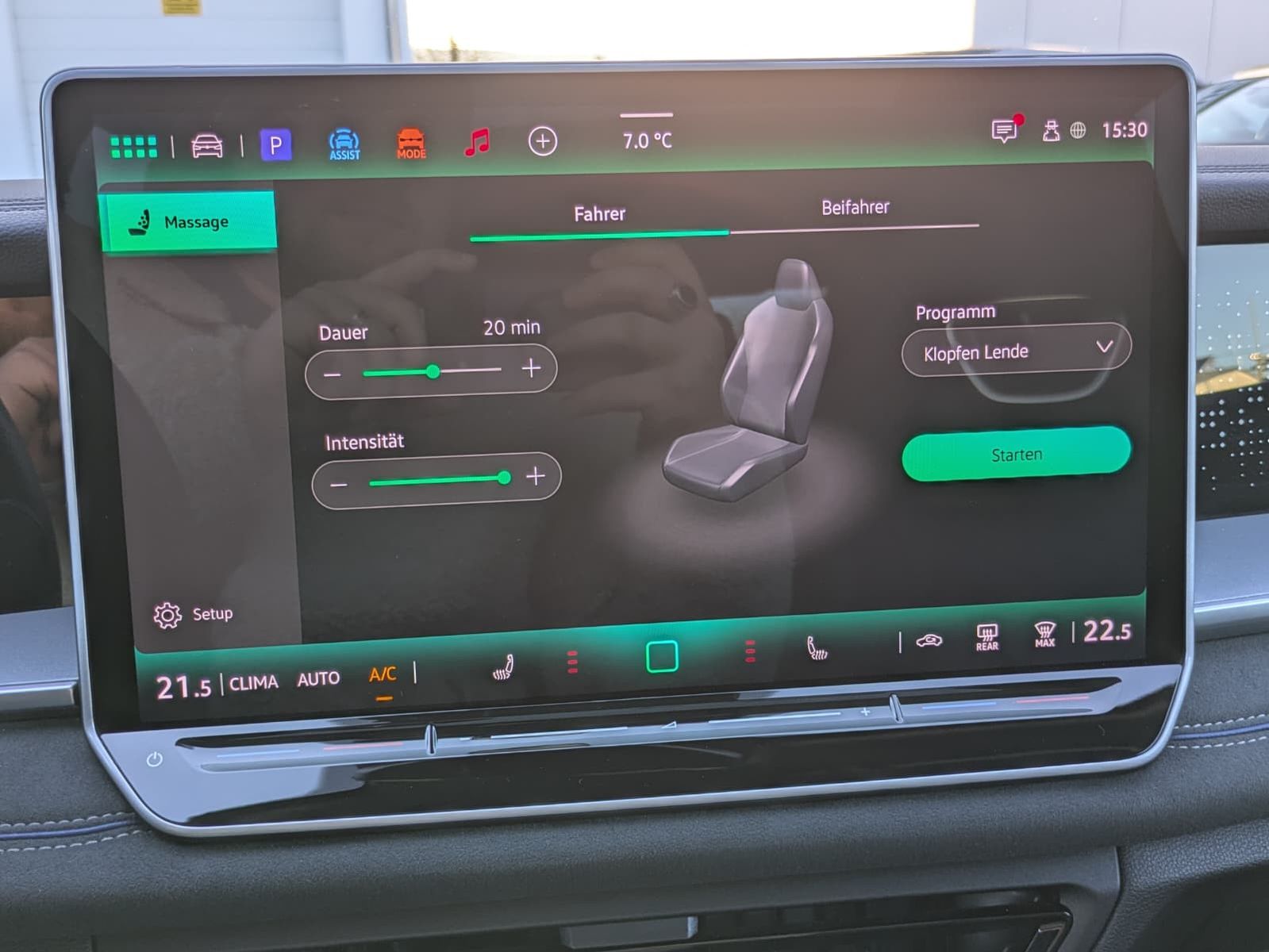 Fahrzeugabbildung Volkswagen Tayron 2.0 TDI 4M R-Line 7Si*MATRIX*AHK*PANO*HUD