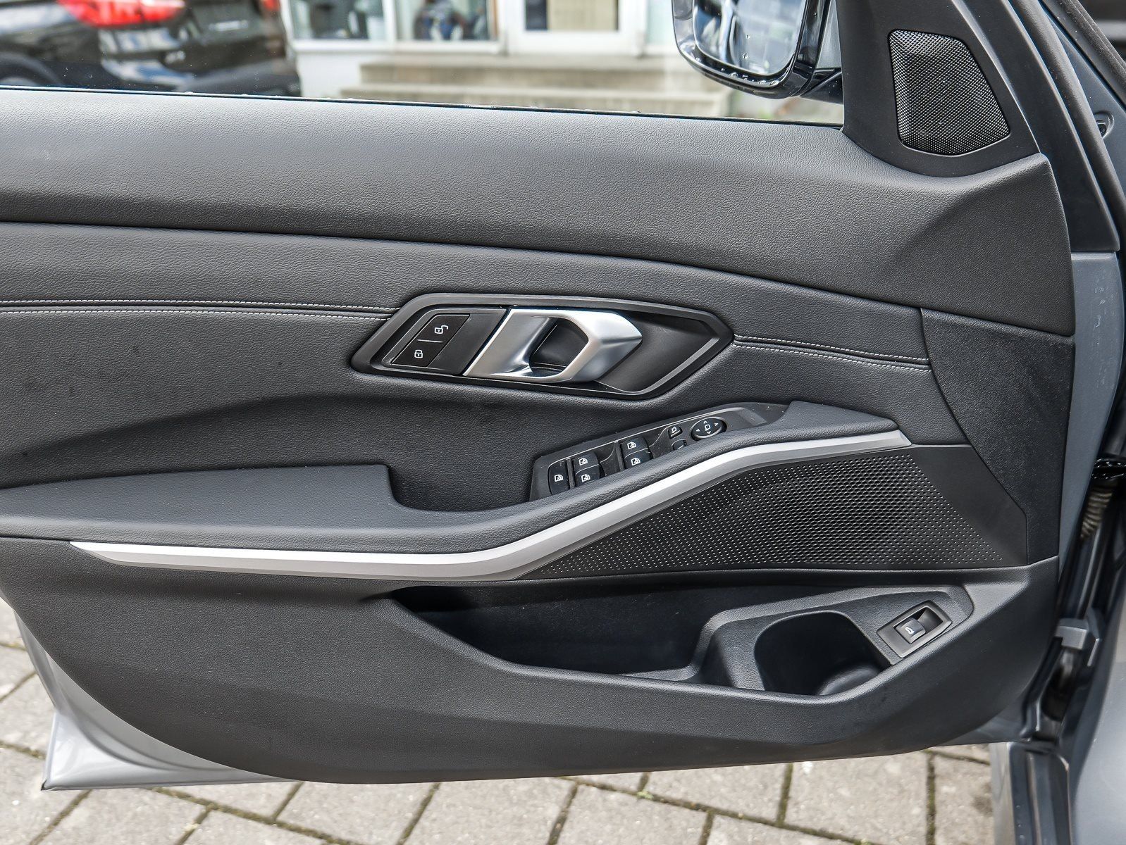 BMW 318i Touring HUD ACC RFK NAVI LED Sound Syst. foto 18