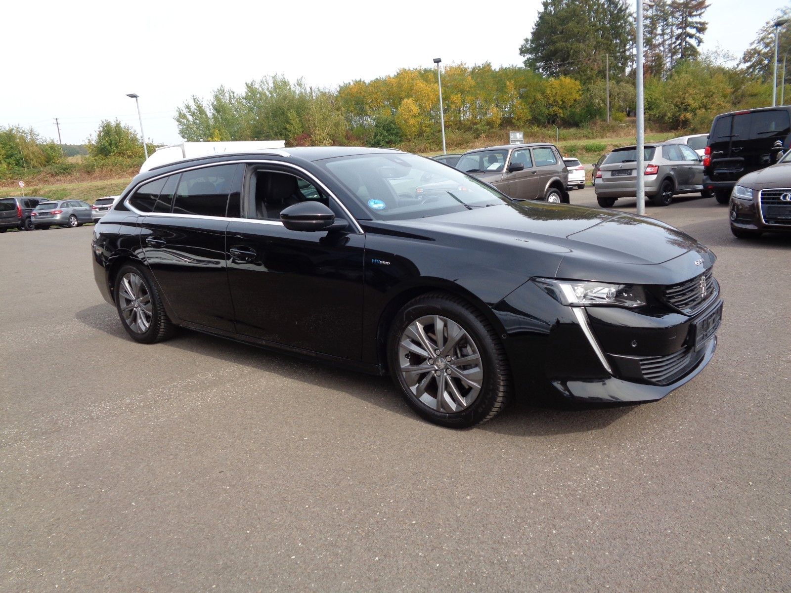 Peugeot 508 SW Hybrid 225 Allure imagem 3