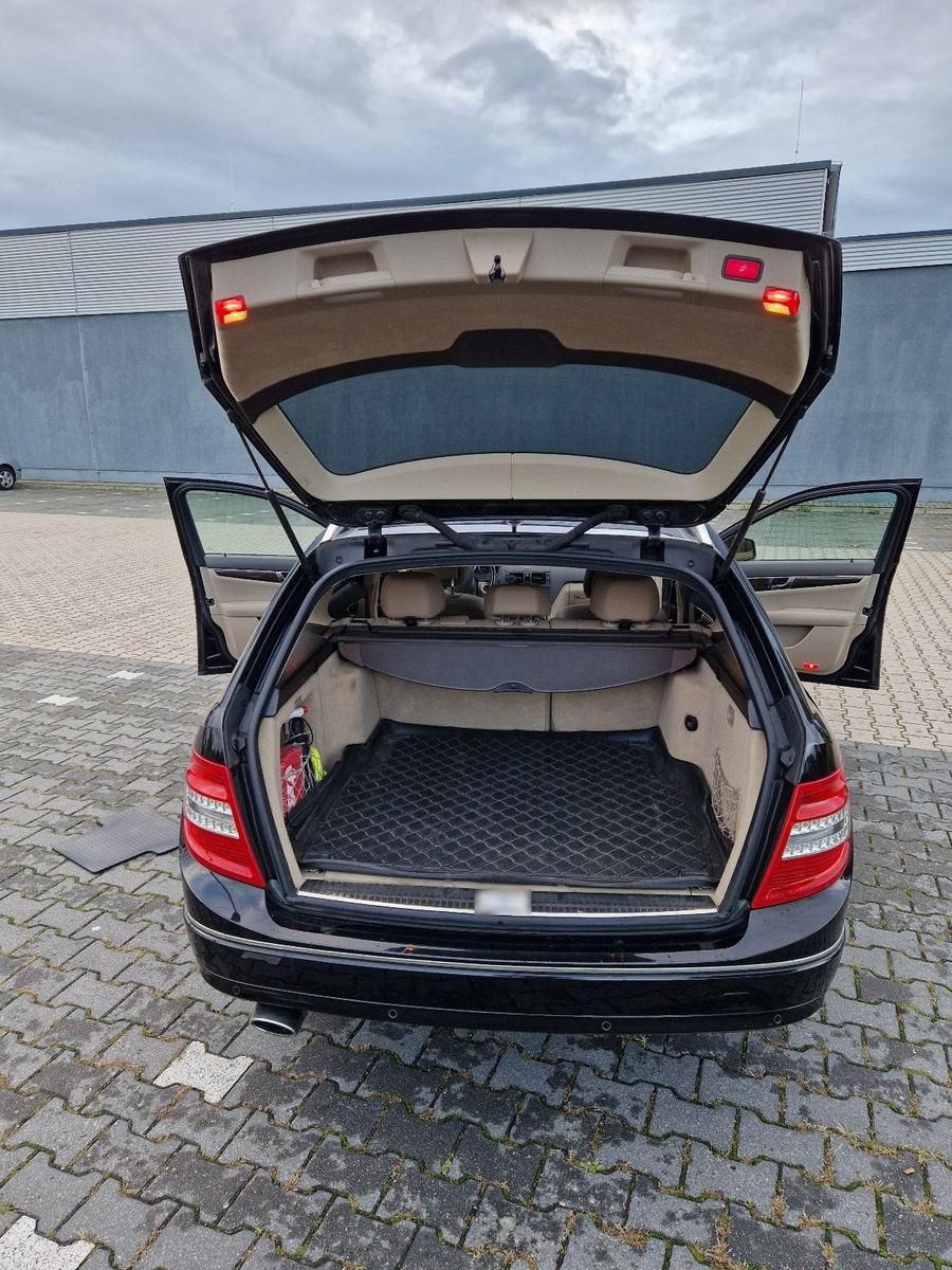 Mercedes-Benz C220 2008 — photo 10