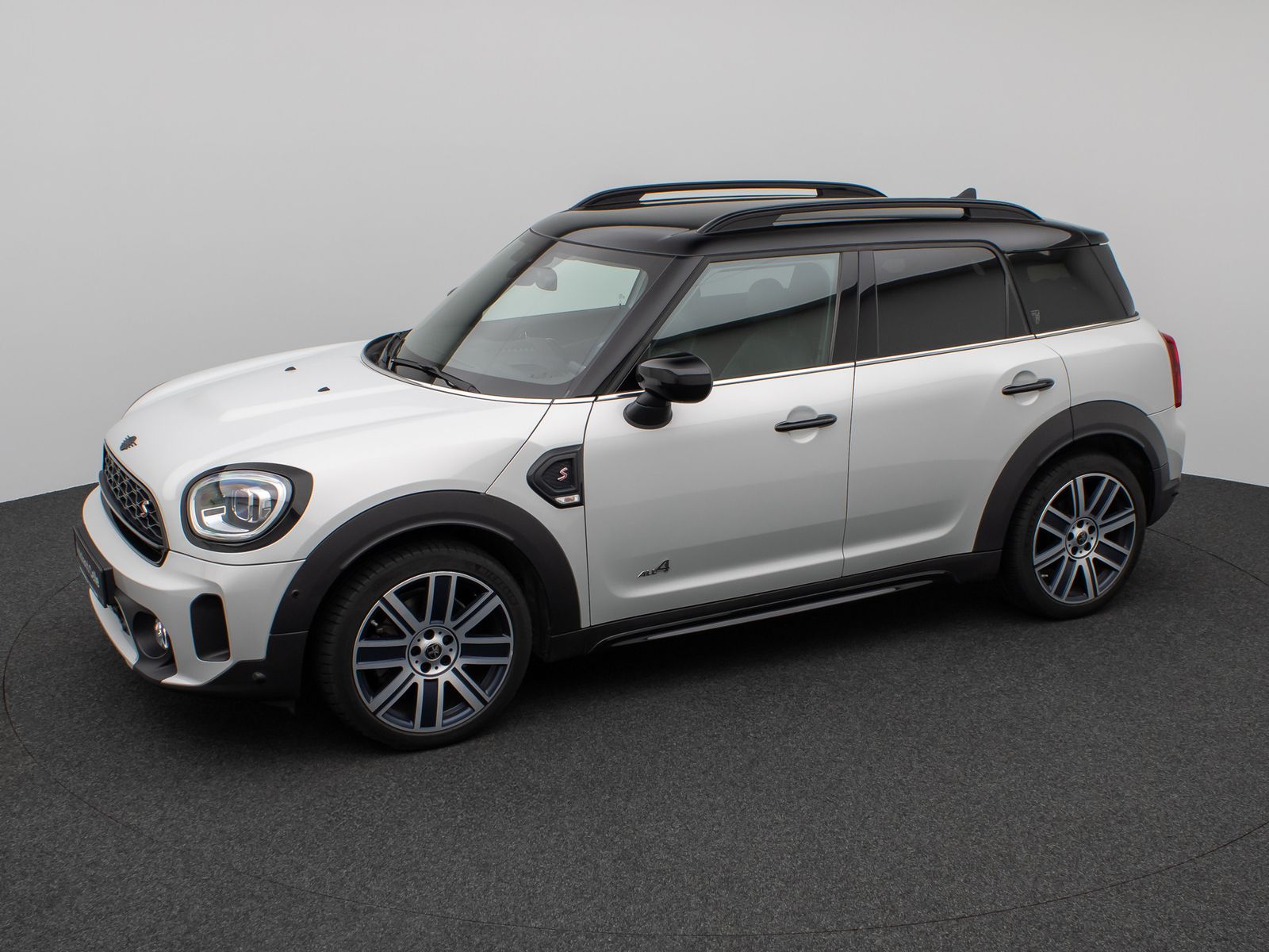Fahrzeugabbildung MINI Cooper SD Countryman ALL4 HUD DAB Kamera 19Zoll