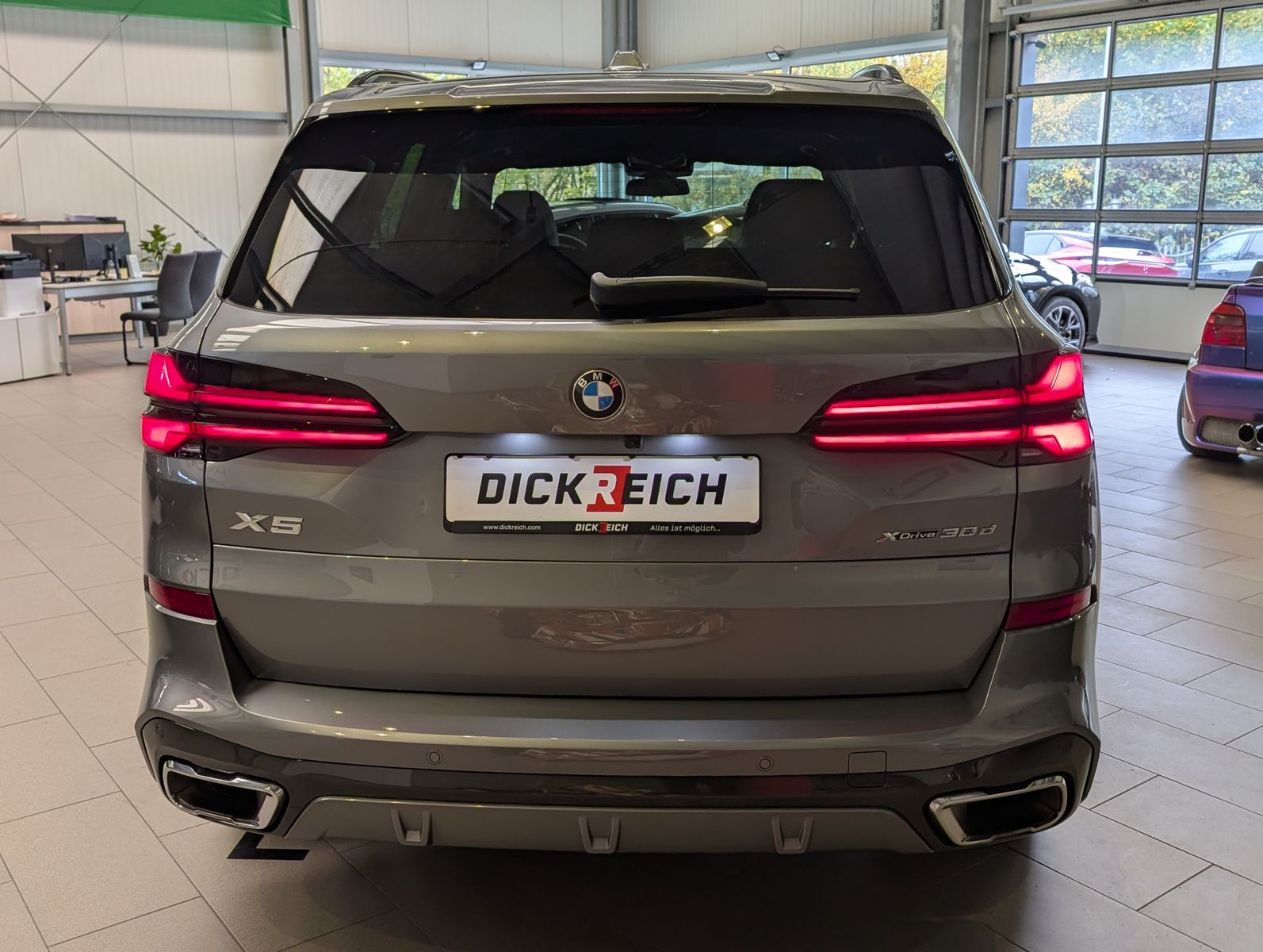 Fahrzeugabbildung BMW X5 30d xDrive M-Sport Innovati AHK H&K UPE:105T€