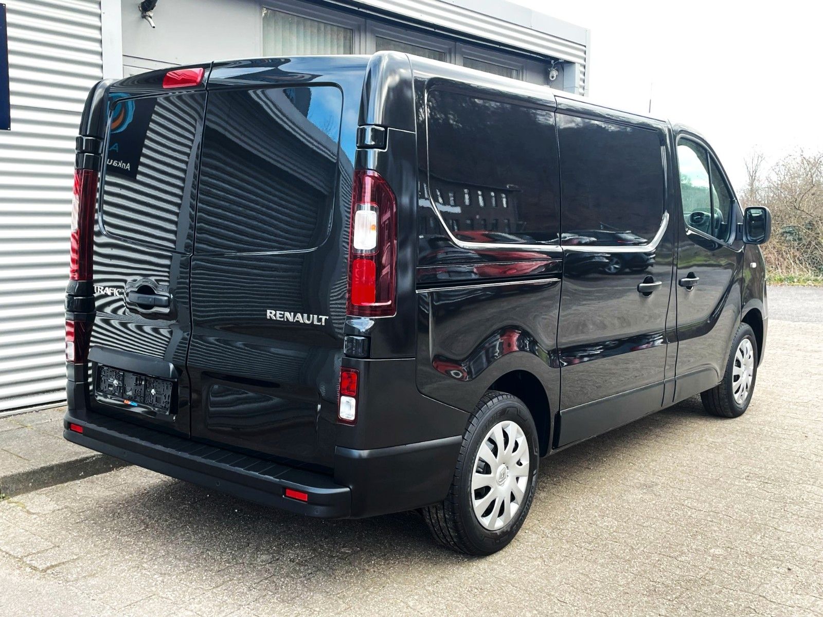 Fahrzeugabbildung Renault Trafic Kasten  L1H1 Komfort KLIMA NAVI MwSt 1.Hd