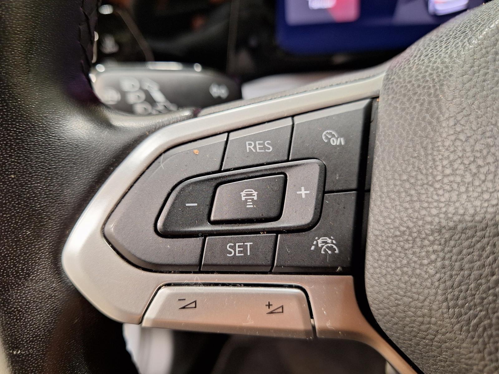 Volkswagen Golf 1.5 TSI Active Standhzg. IQ.Drive LED+Sch., миниатюра 21