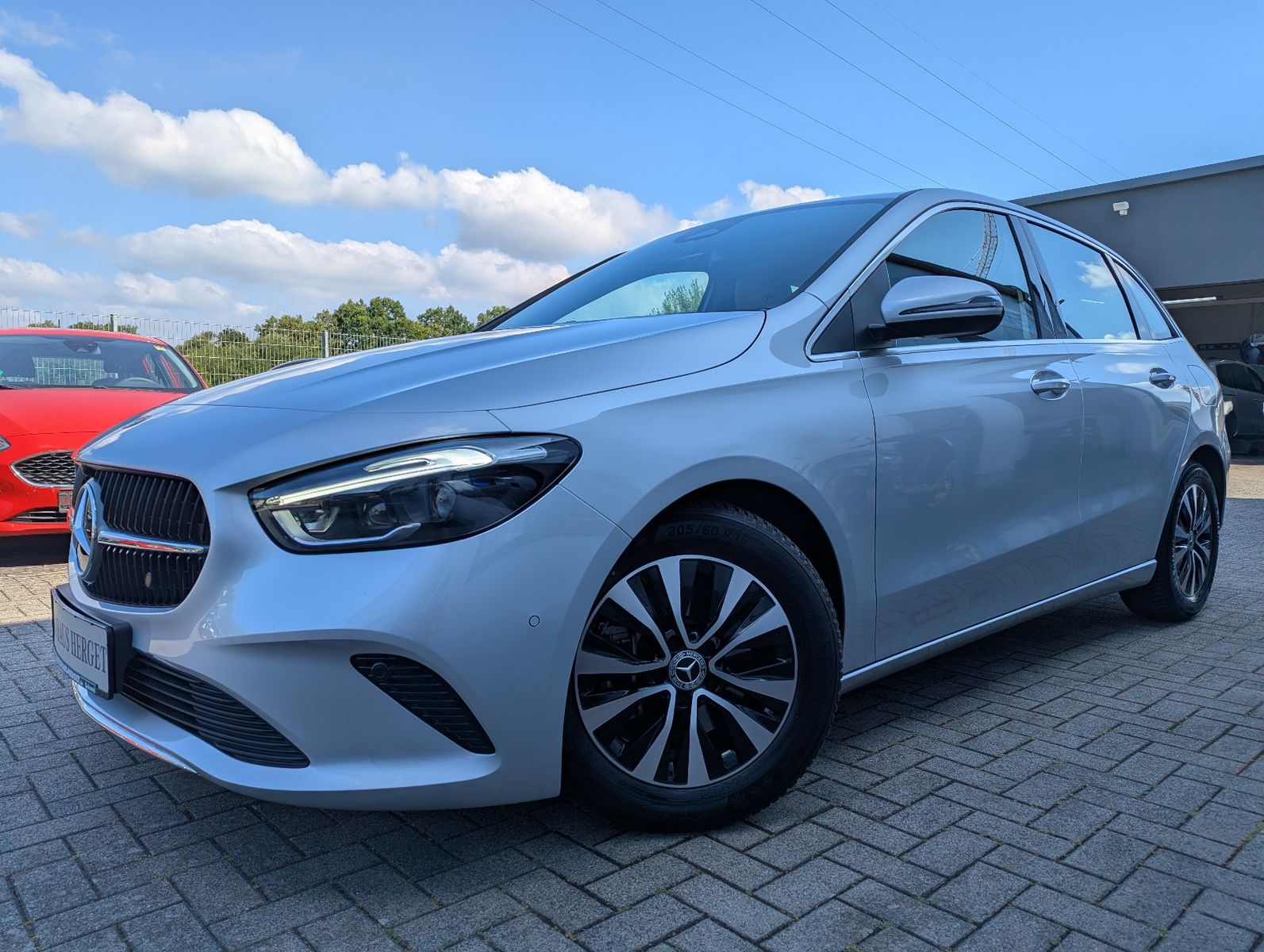 MERCEDES-BENZ B 180 7G-DCT Progressive