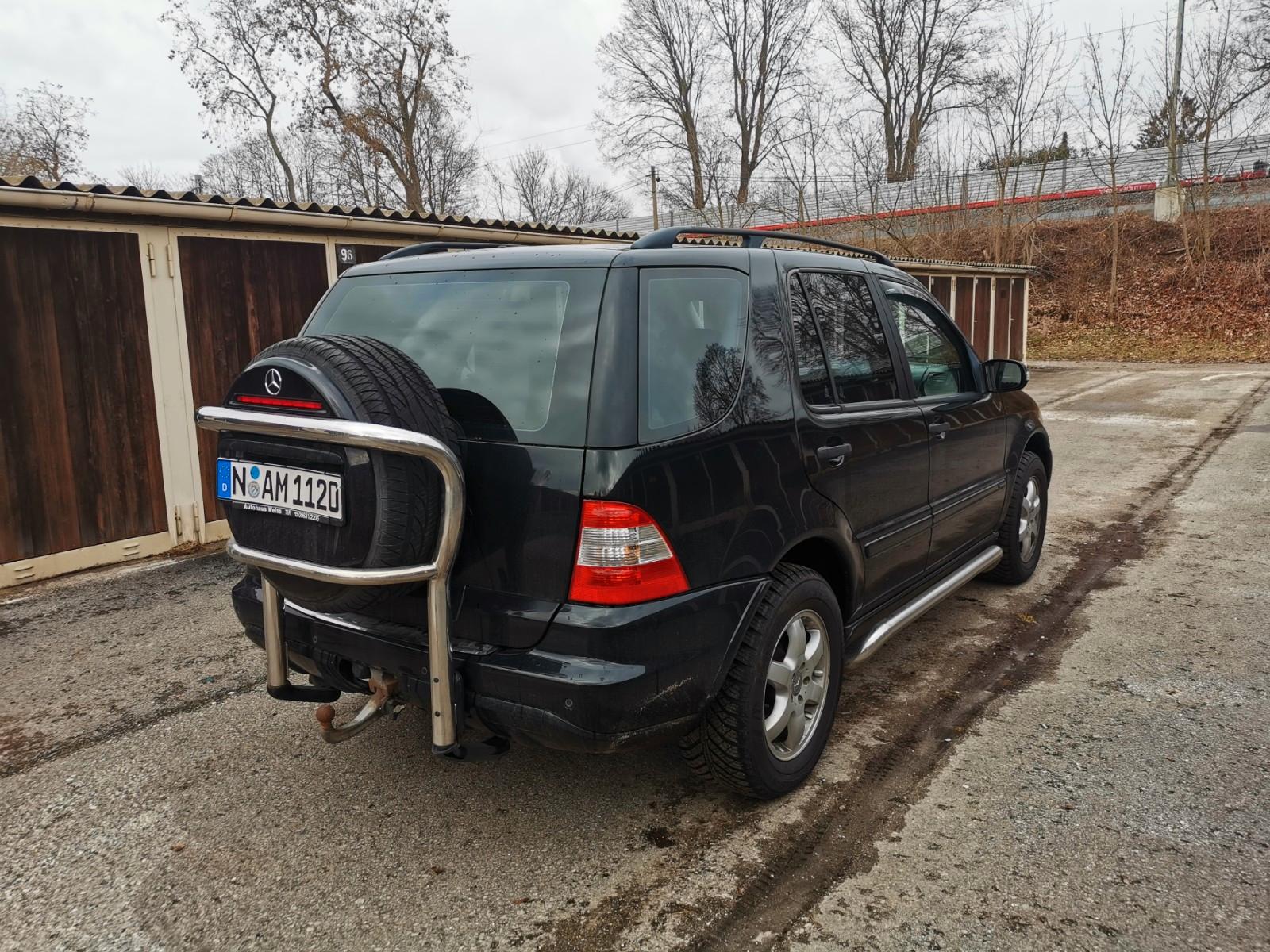 Mercedes-Benz ML350 2004 — photo 7