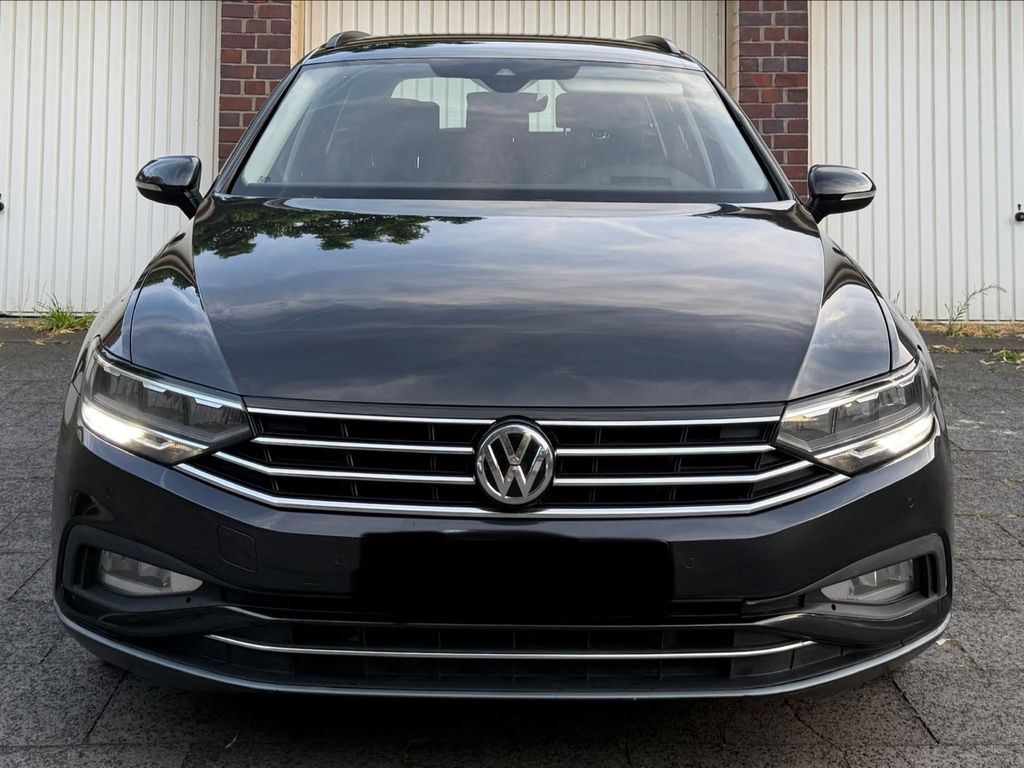 Image of Volkswagen Passat