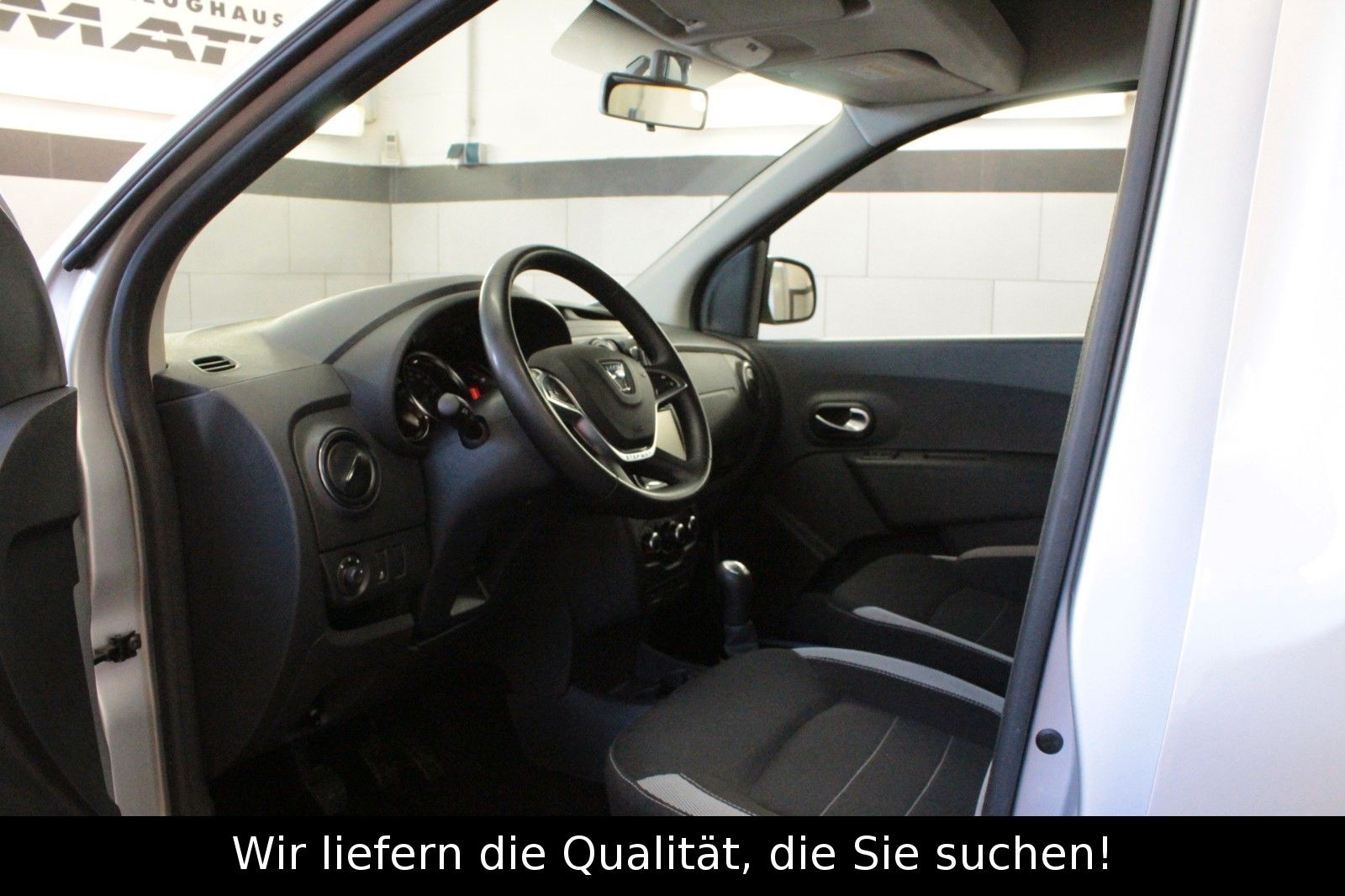 Fahrzeugabbildung Dacia Dokker TCe 115 Stepway *Navi*Klima*