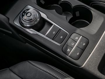Ford Kuga 2.5 Plug-In Hybrid Vignale Parkautomatik