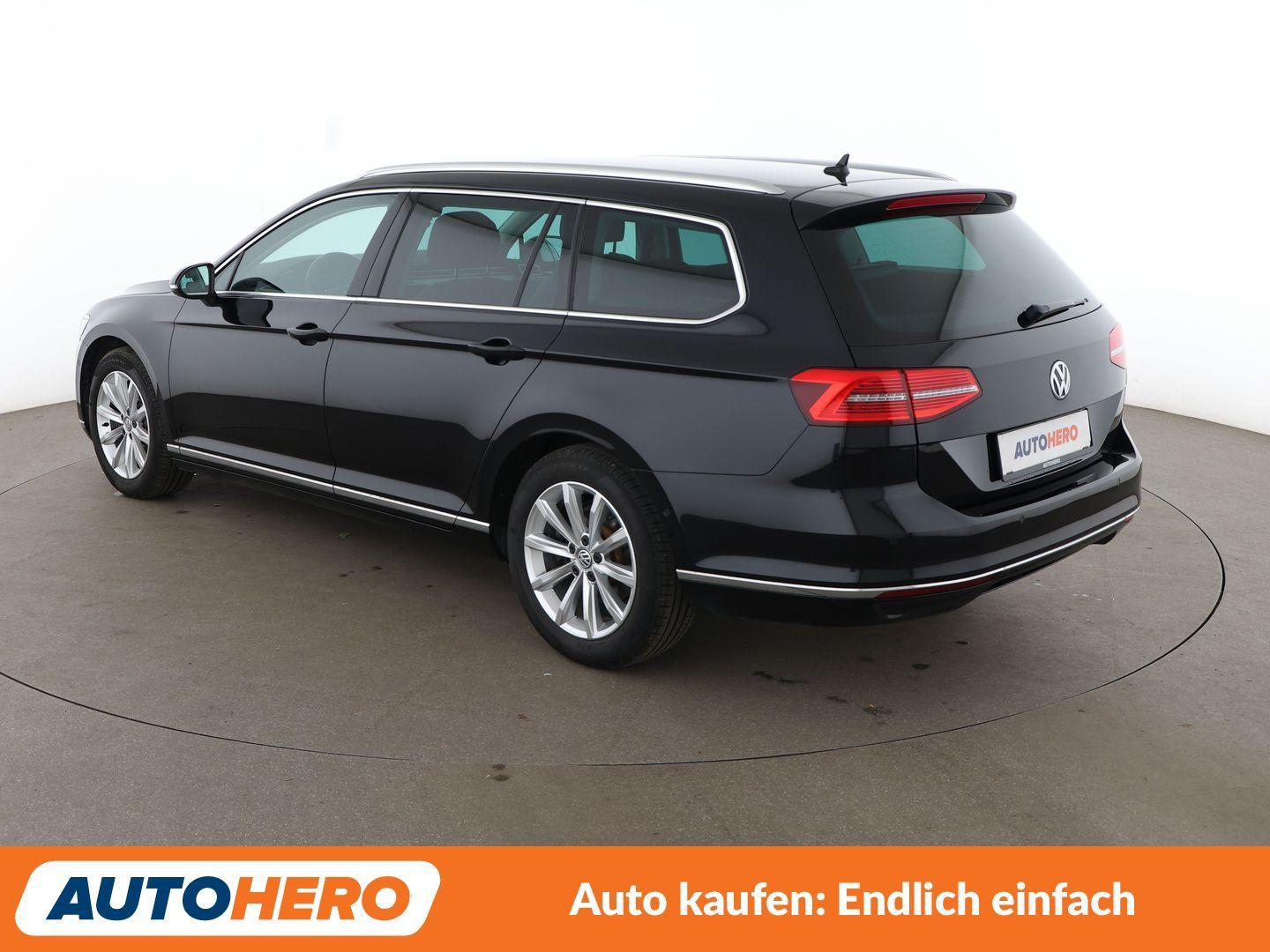 Volkswagen Passat 1.5 TSI ACT Highline Aut.*NAVI*LED*PDC*