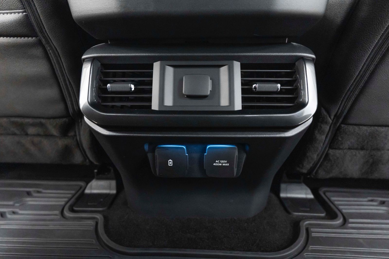 Fahrzeugabbildung Ford F 150 5.0L XLT KAM CARPLAY TOTW NAV  LED