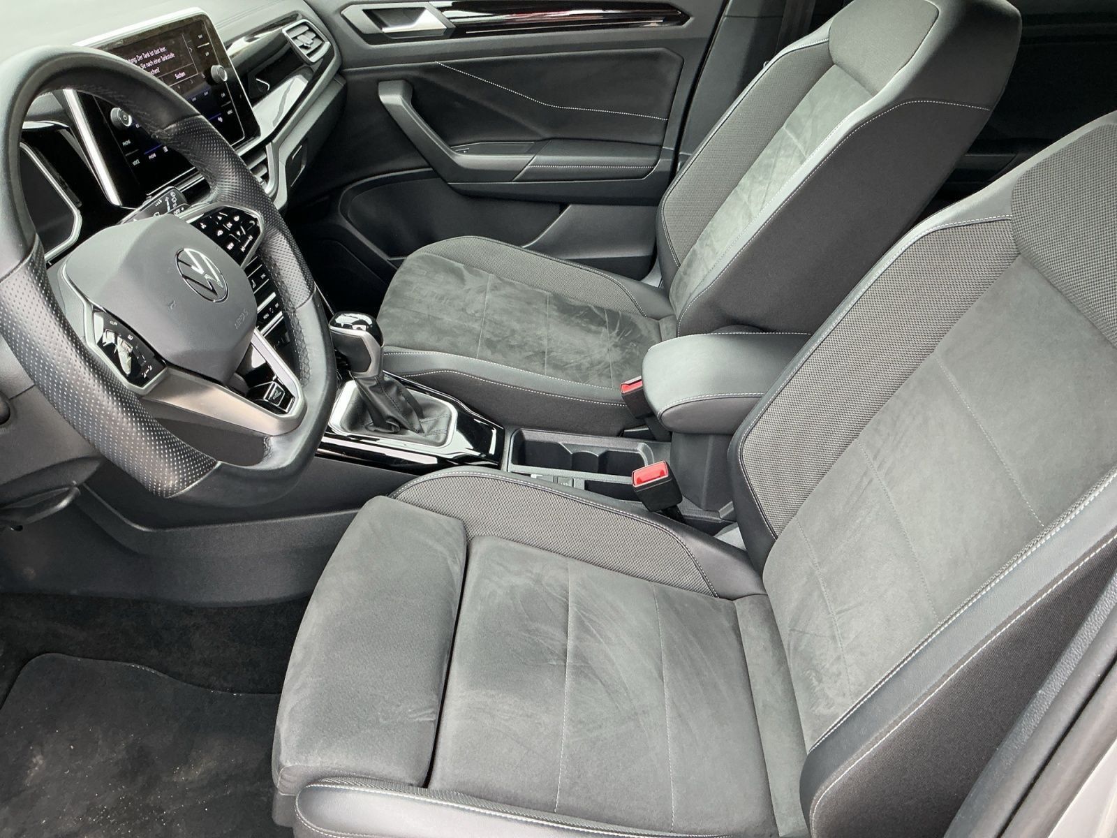 Volkswagen T-Roc - Bild 12