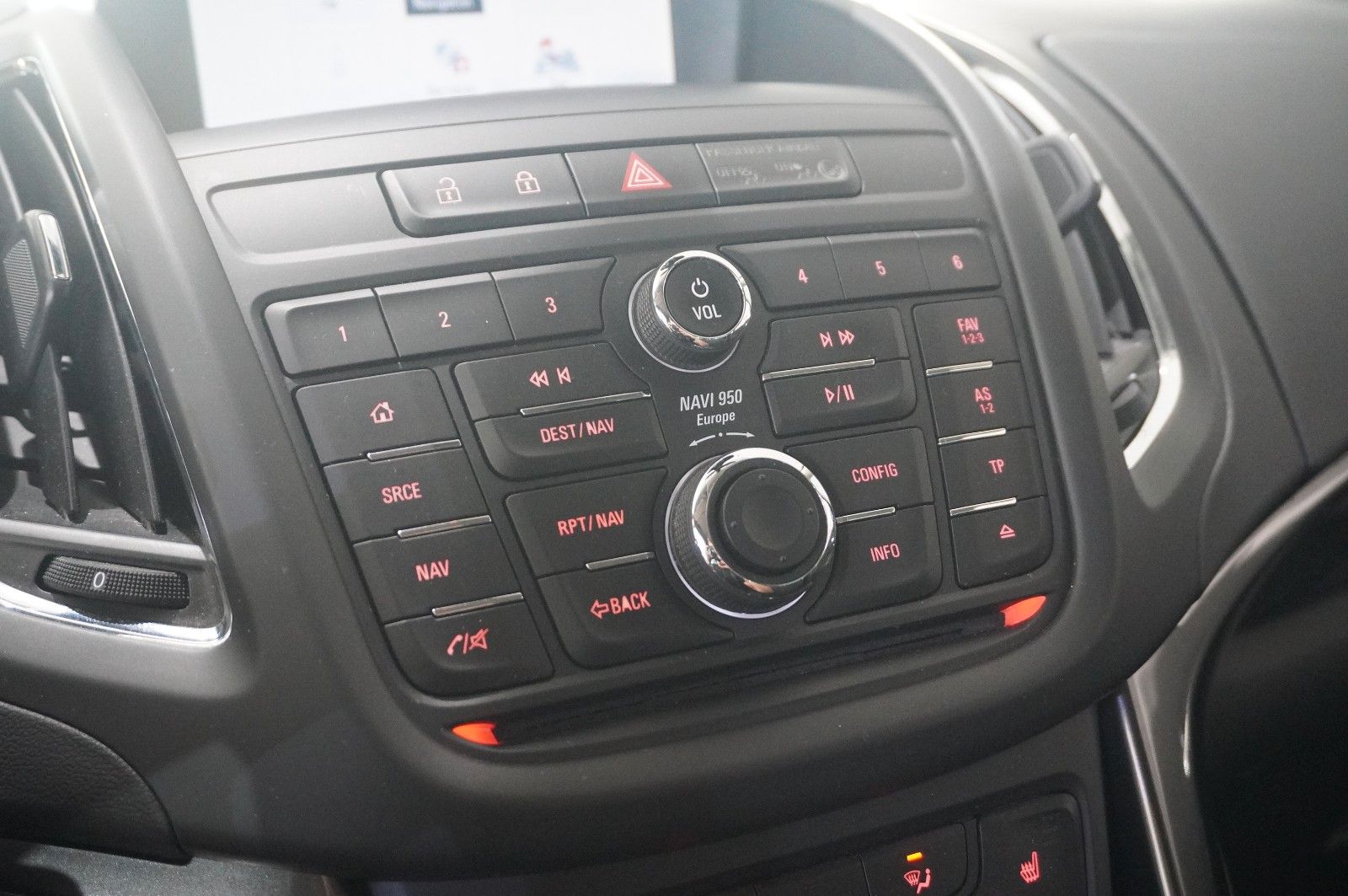 Fahrzeugabbildung Opel Zafira C Tourer 1.6T INNO. 7-SITZ NAVI/SHZ/SPORT