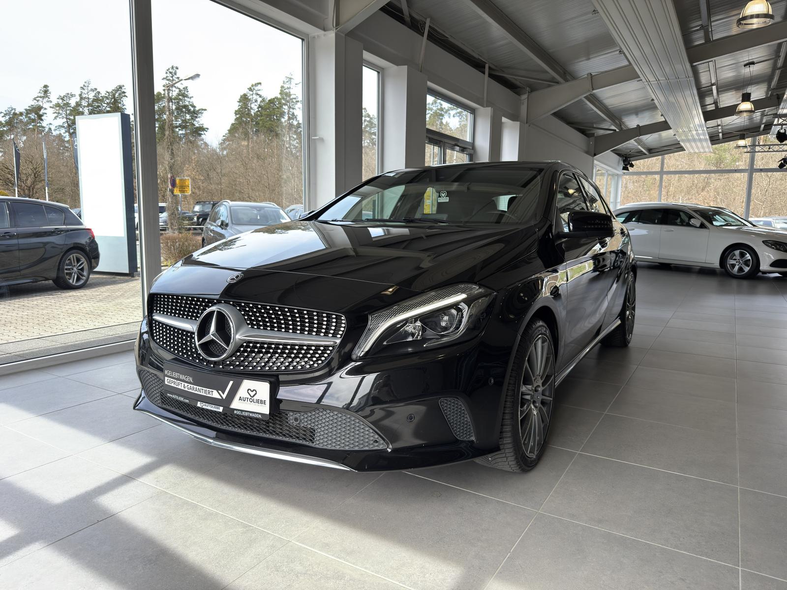 Mercedes-Benz A 200 Urban LED*RFK*SHZ*PDC