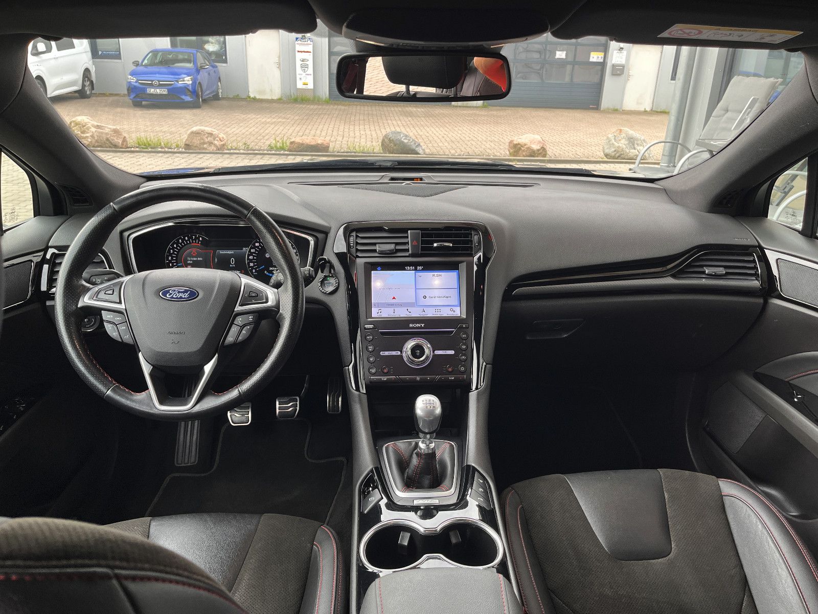 Fahrzeugabbildung Ford Mondeo Turnier ST-Line