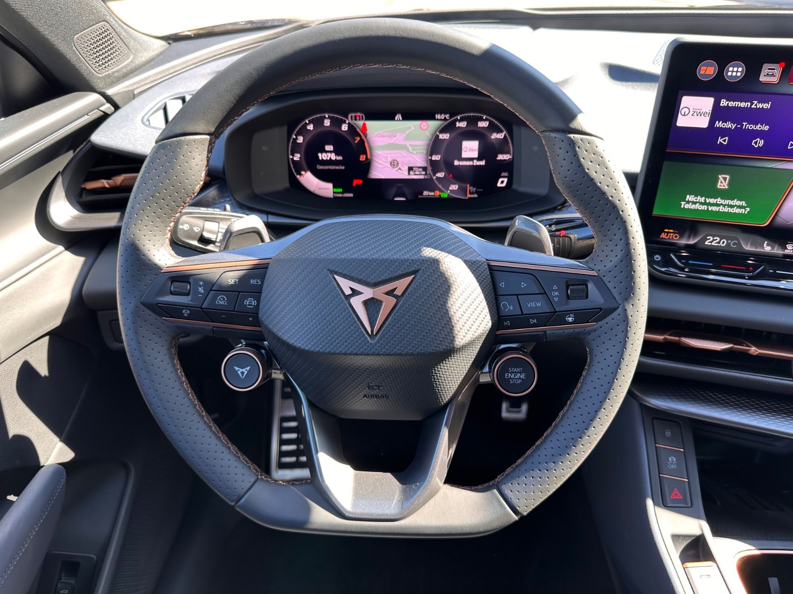 Fahrzeugabbildung CUPRA Terramar 1.5 eTSI DSG Navi/Pano/ACC/LED/AHK/GJR