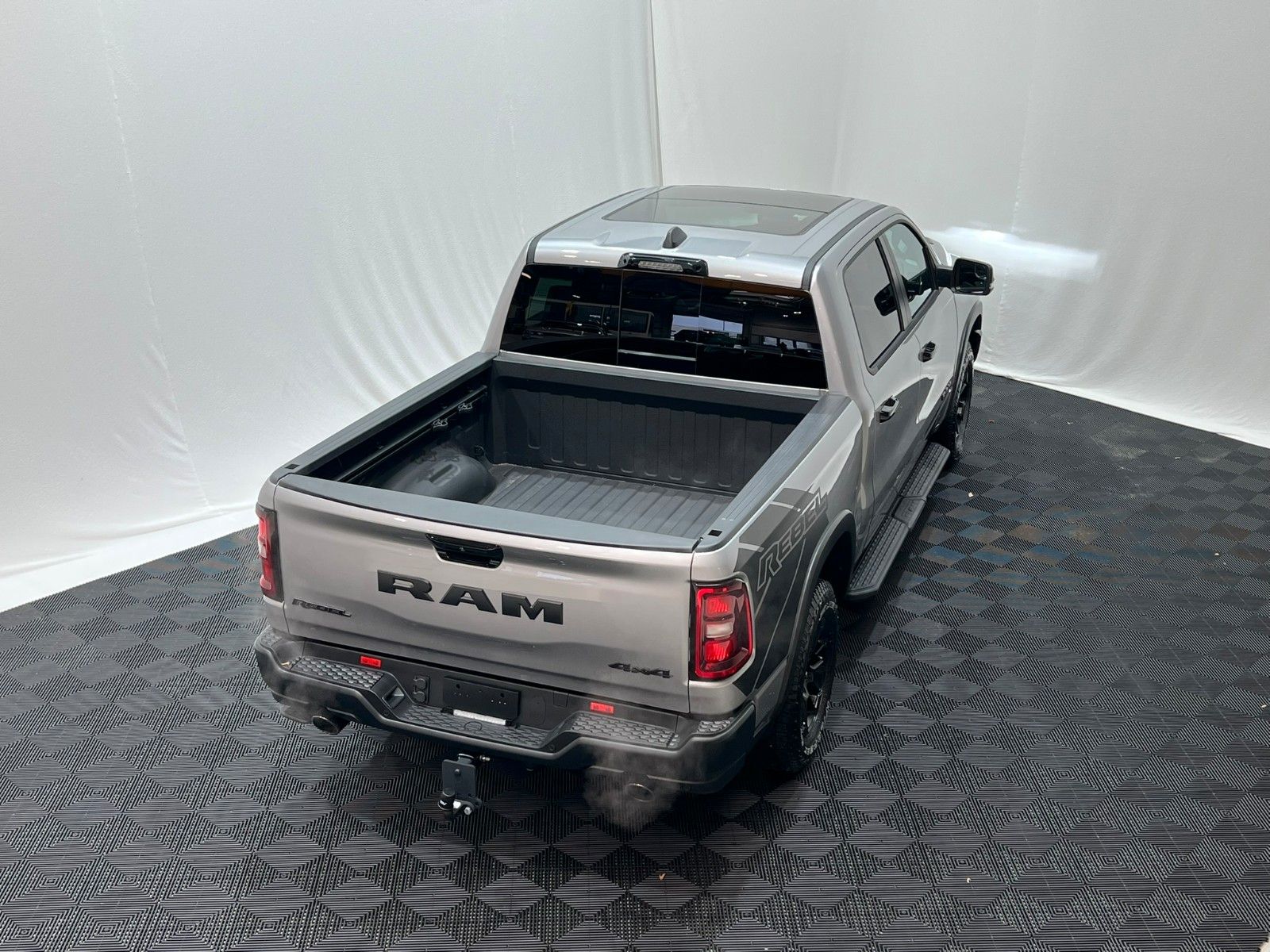 Fahrzeugabbildung Dodge RAM 1500 Rebel Night Premium*LUFT,HUD,PANO,360°*