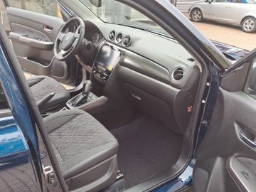 Fotografie 13 des Suzuki Vitara 1.4 Hybrid Comfort+ AT6