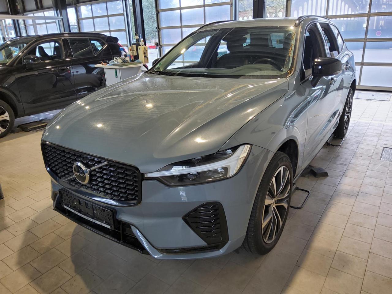 Volvo XC60 B4 Plus Dark+WINTERPAK+MEMORY+LM20+RFK+DAB+