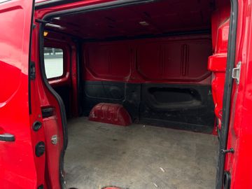Opel Vivaro - 12