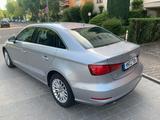 Audi A3 1.6 TDI S tronic - Limousine - Grau Metallic  - Audi A3 mit Diesel-Antrieb: 1.6