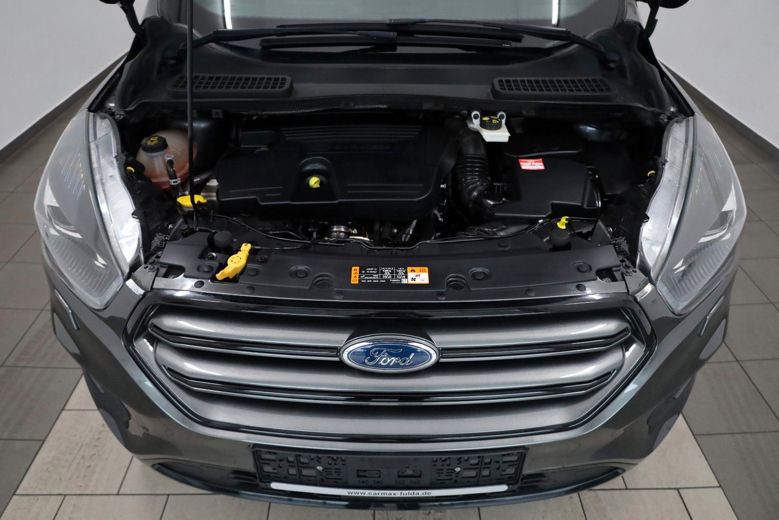 Fahrzeugabbildung Ford Kuga ST-Line 4X4, T.Leder,Navi,Kamera, AHK,SR+WR