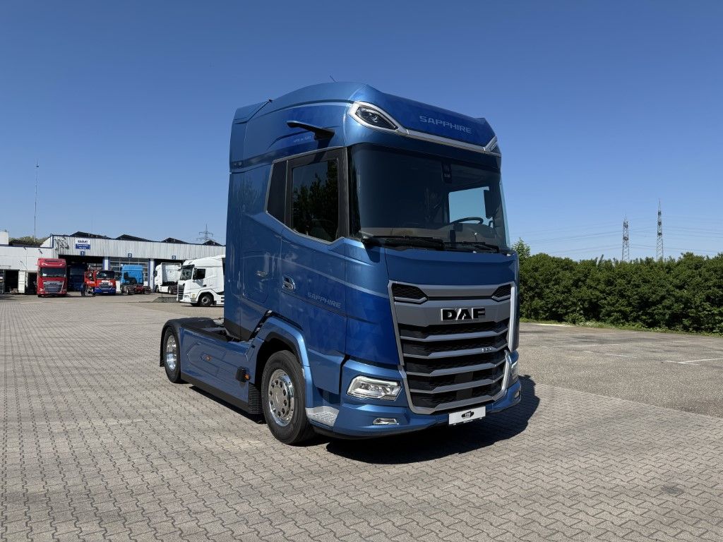 Fahrzeugabbildung DAF FT XG  530 BLAU METALLIC Limited Edition