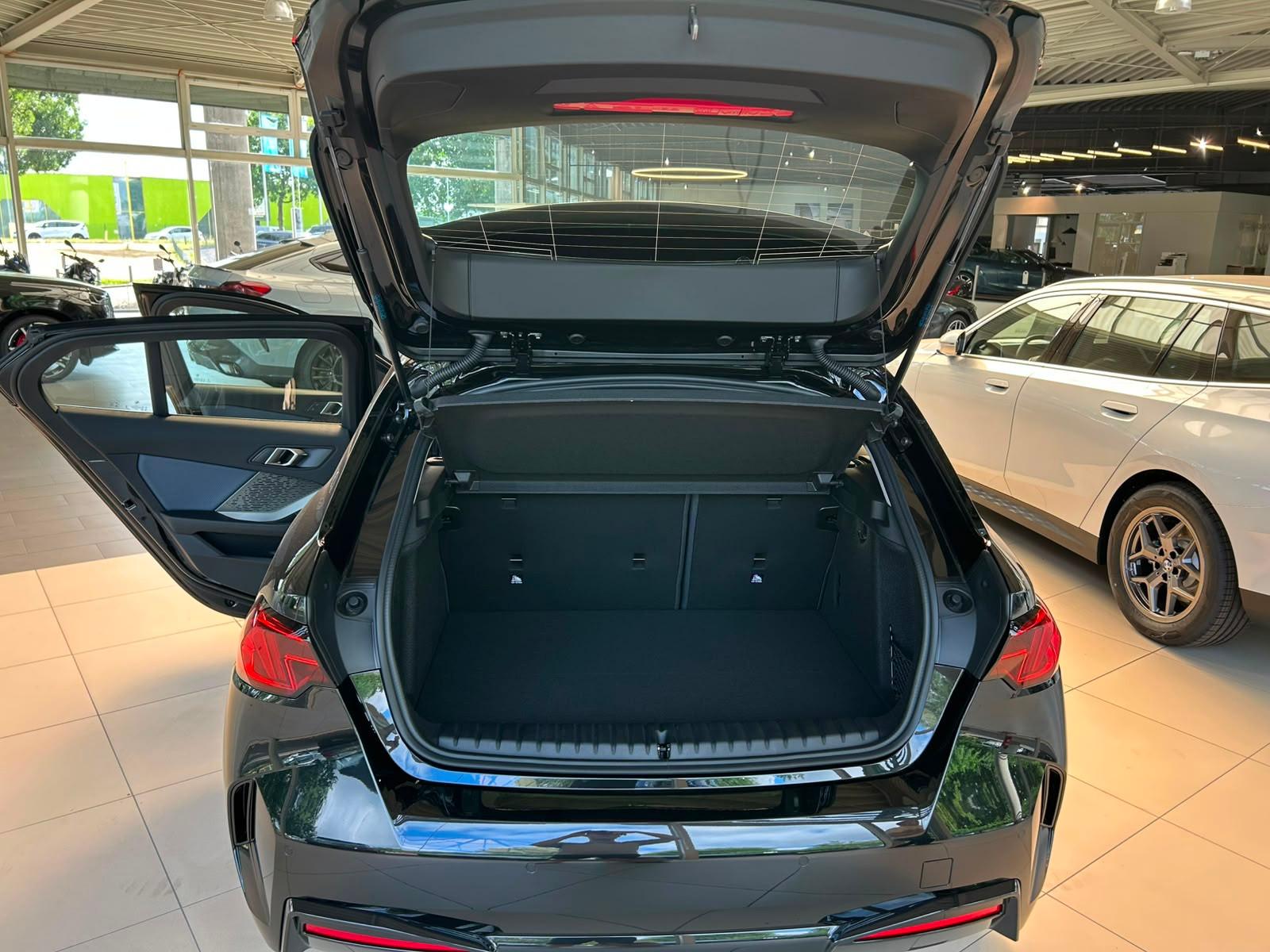 BMW 1 Series Neufahrzeug aus Lotteriegewinn, миниатюра 8