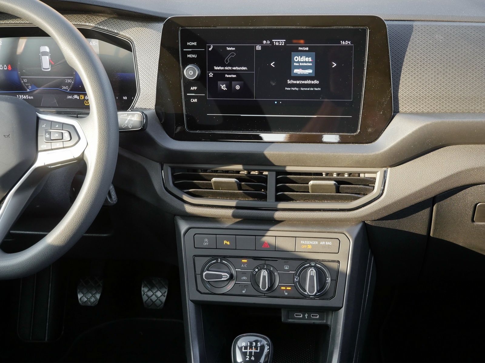 Volkswagen T-Cross - Bild 8