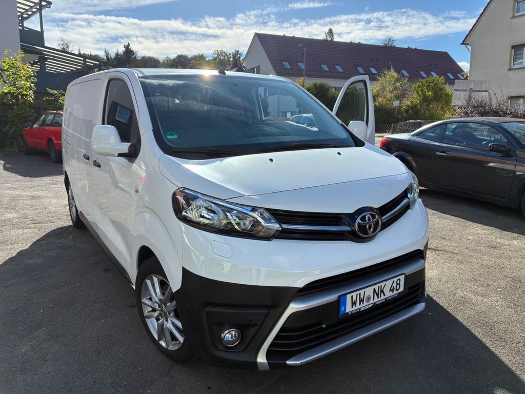 Image of Toyota Verso