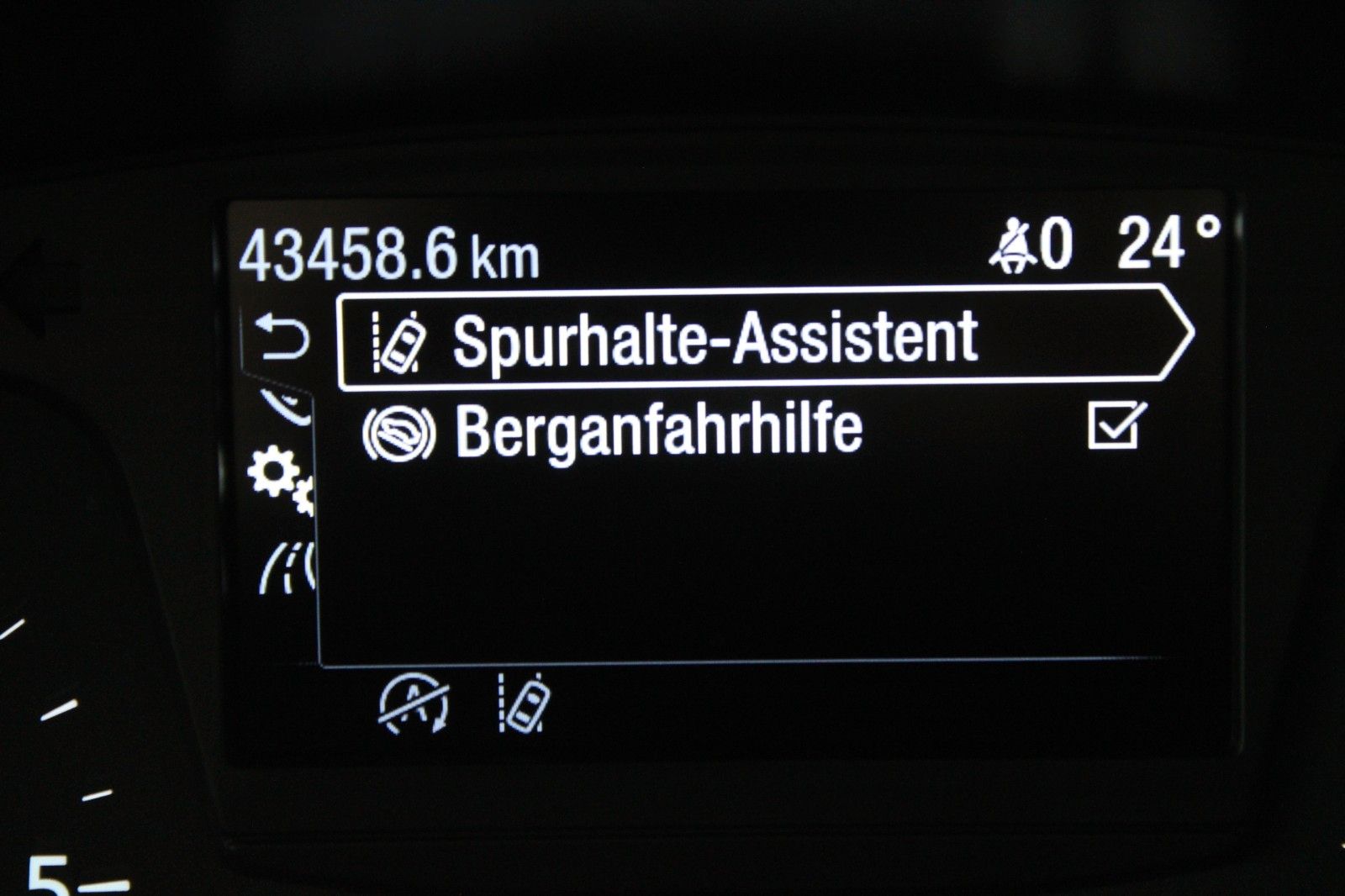 Fahrzeugabbildung Ford Fiesta 1,5 TDCi Cool & Connect 5-trg NAVI LED