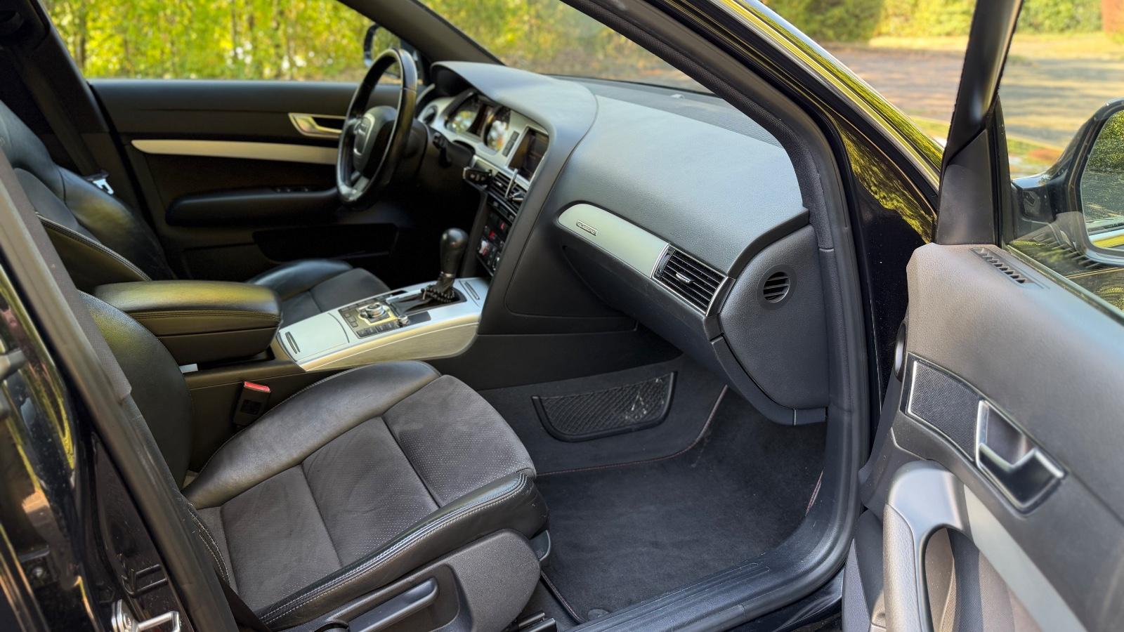 Audi Quattro 2011 — photo 12
