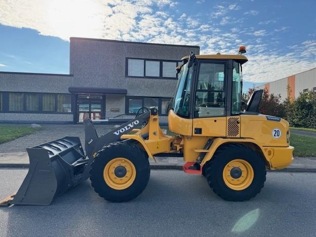 Volvo L 30 G      Schaufel  Gabel 1 Hd