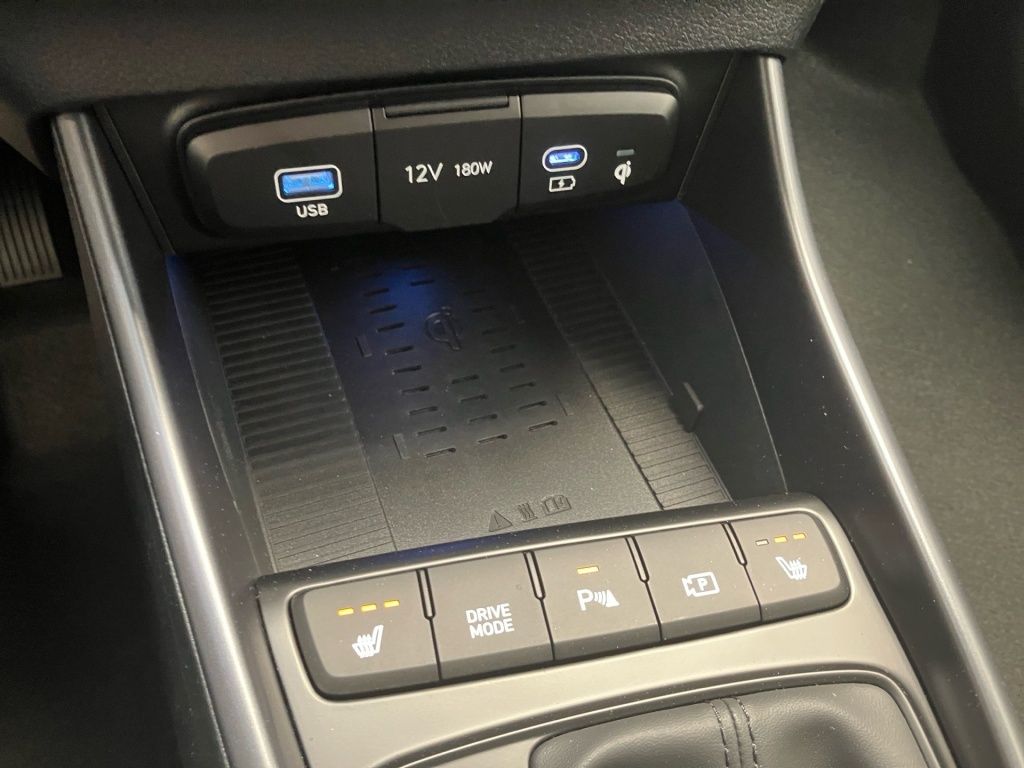 Fahrzeugabbildung Hyundai i20 1.0 T-GDI 7-DCT Prime 4xSHZ AUT HUD LED Navi