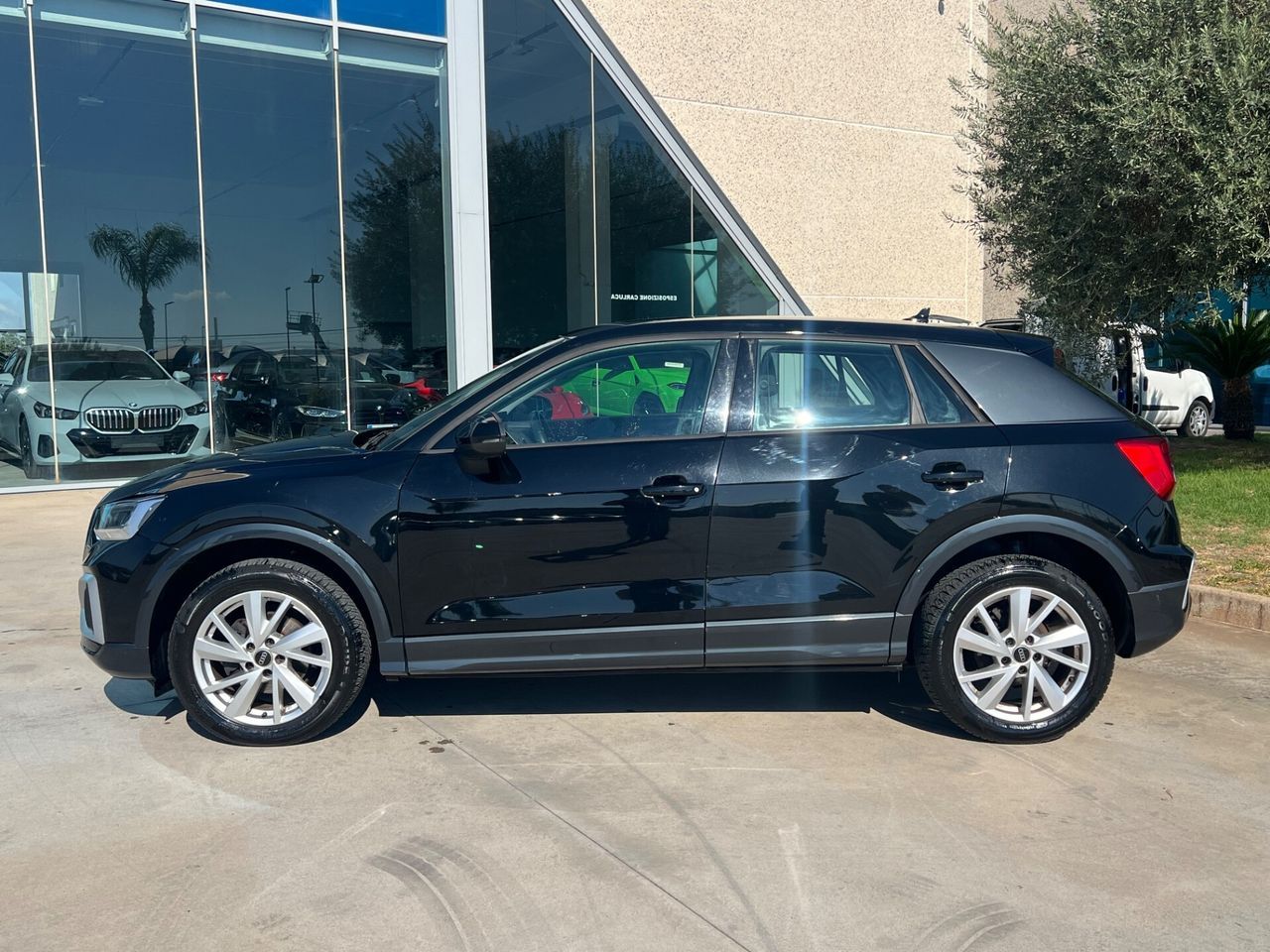 Audi Q2 35 1.5 tfsi Stronic UNICO PROPRIETARIO - imagem 2