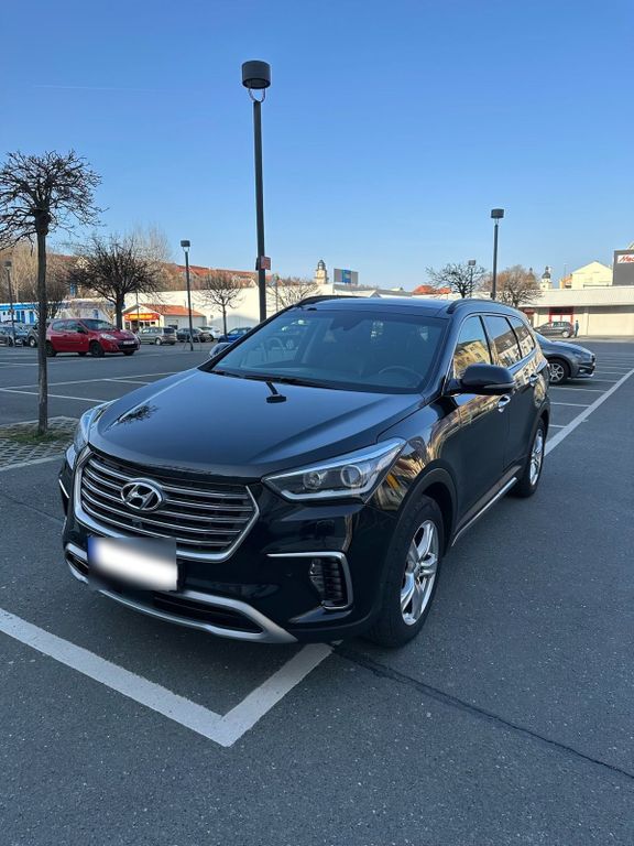 Image of Hyundai Grand Santa Fe