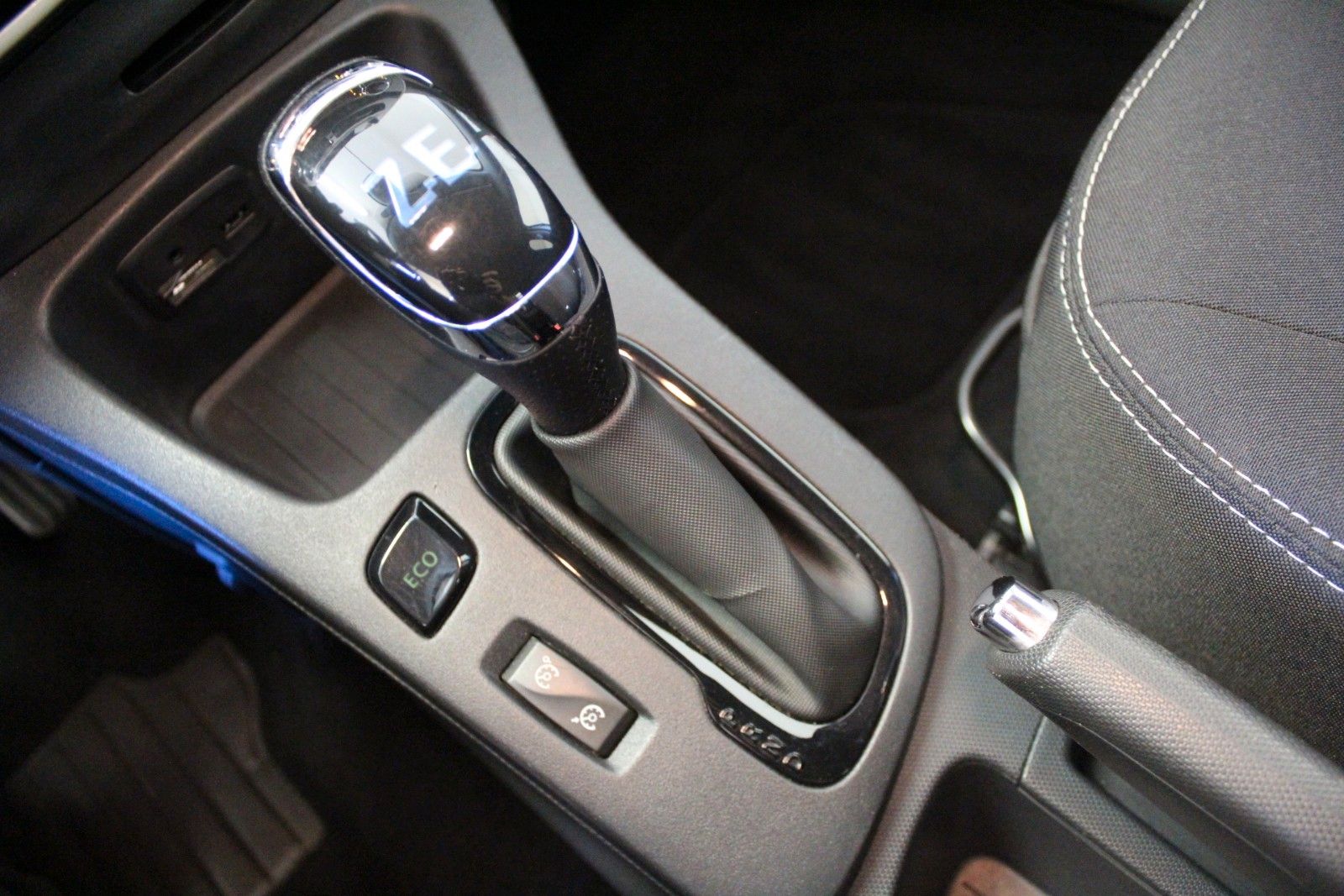 Fahrzeugabbildung Renault ZOE Z.E. 40 Intens*R-Link *Winterpaket