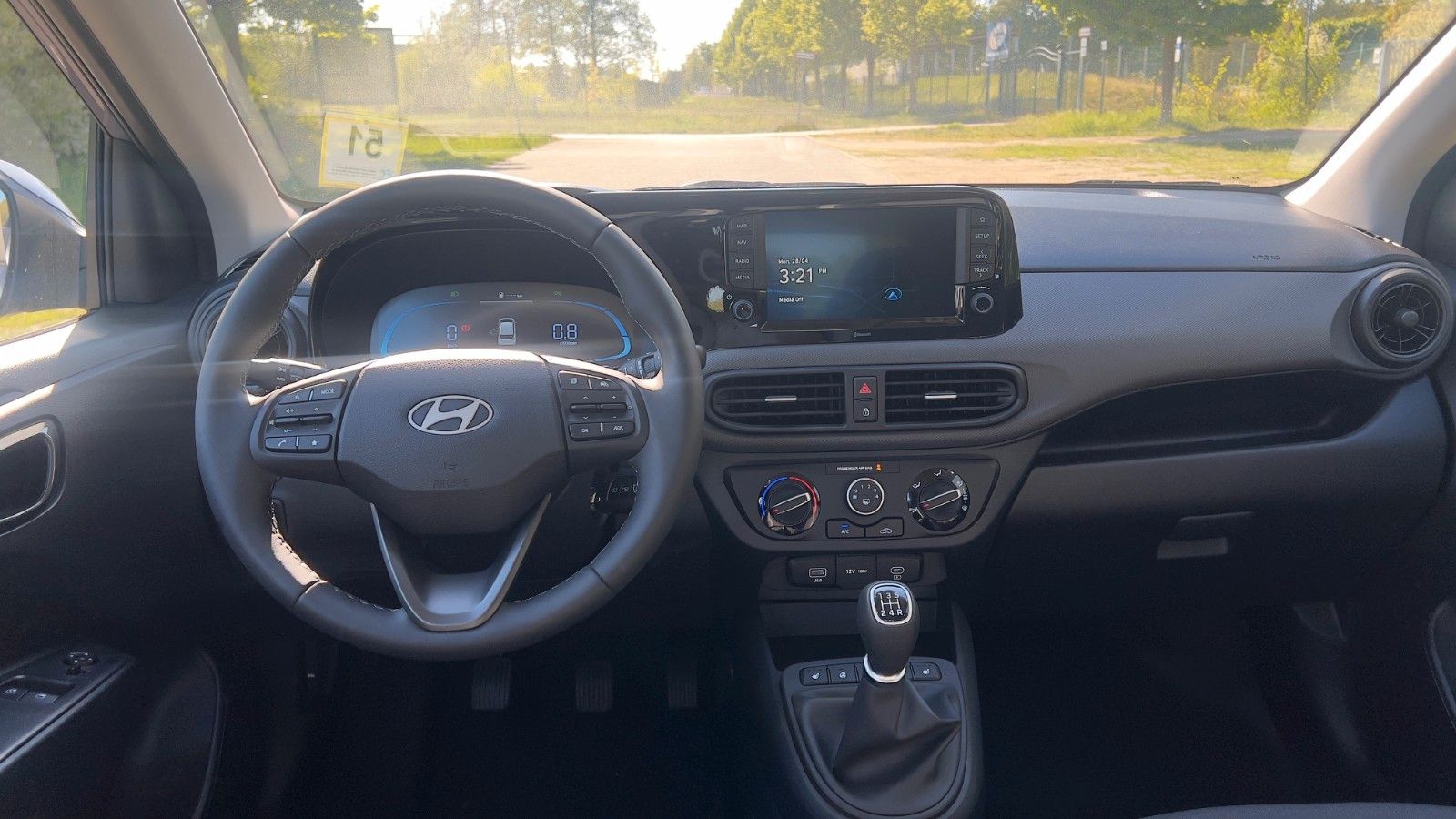 Fahrzeugabbildung Hyundai i10 1.0 Trend *Klima*Navi*CarPlay*PDC*RFKamera*