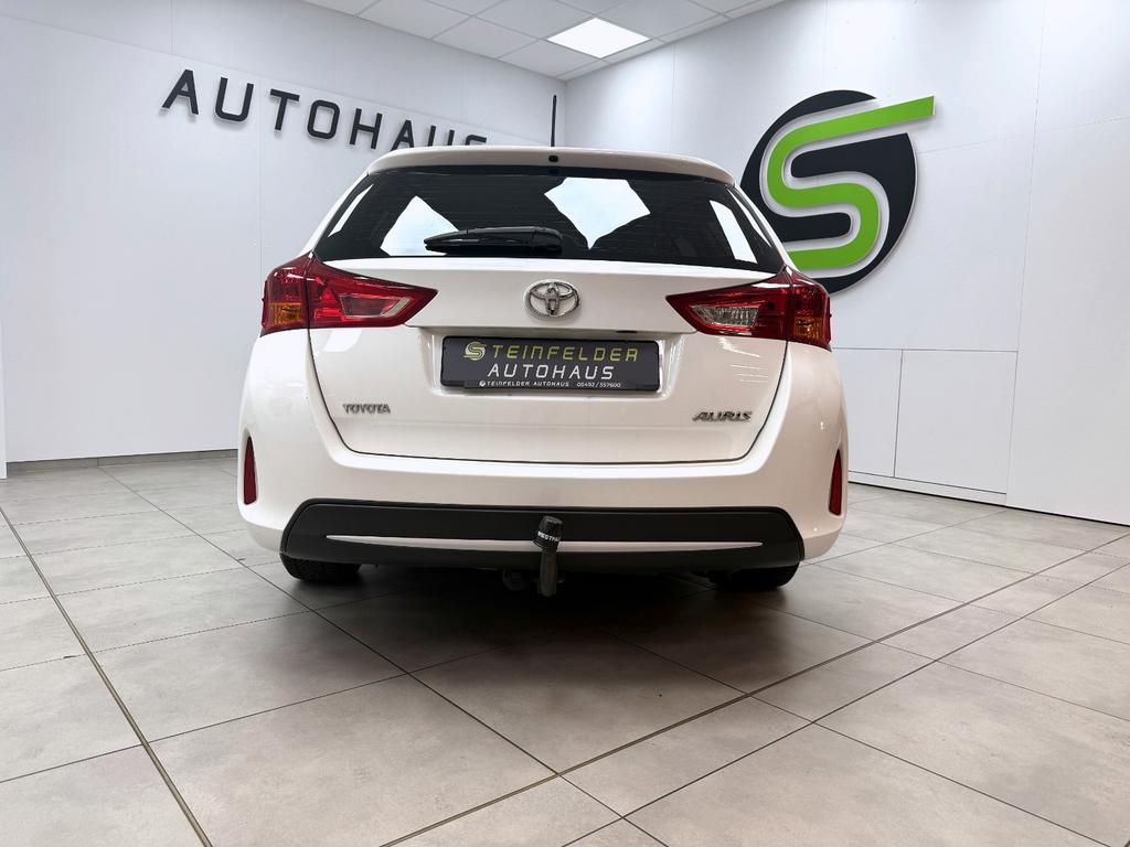 Toyota Auris Touring Sports