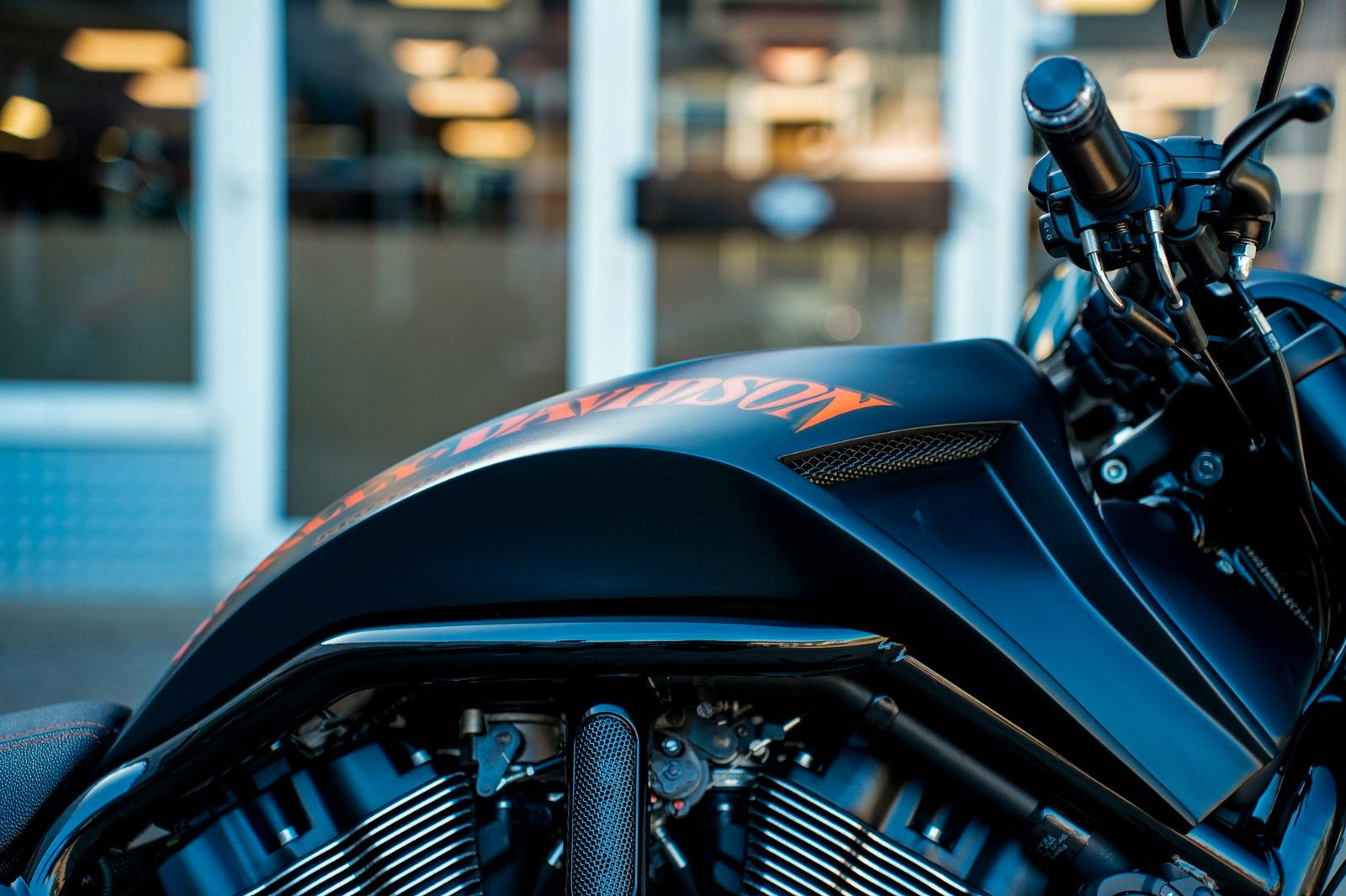 Fahrzeugabbildung Harley-Davidson VRSDCX Night Rod Special - BBC Dragbar AIRRIDE