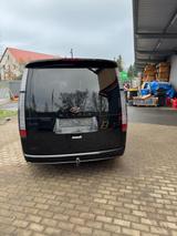 Hyundai STARIA 2.2 CRDi Signature 7-Sitzer Auto 2WD ... - gebrauchte Hyundai STARIA aus dem Jahr 2022