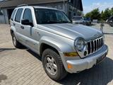Jeep Cherokee 2.8 CRD Limited Vollleder Klima Radio - gebrauchte Jeep Cherokee aus dem Jahr 2005