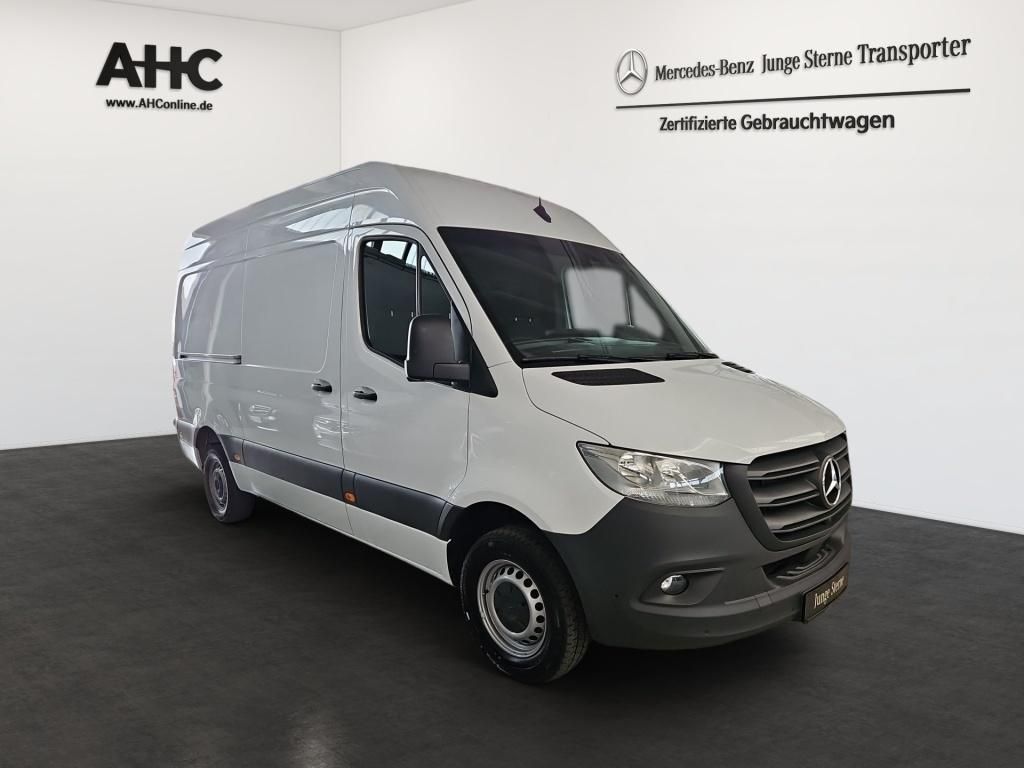 Fahrzeugabbildung Mercedes-Benz Sprinter 317 Kasten L2H2 RWD 360°Schwingsitz SHZ