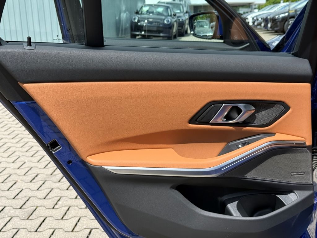 BMW 330 - Bild 17