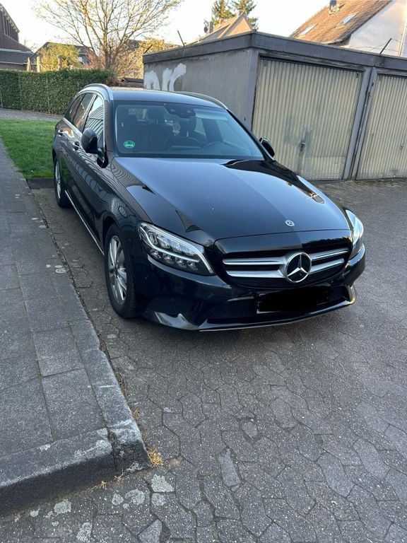 Image of Mercedes-Benz C 220