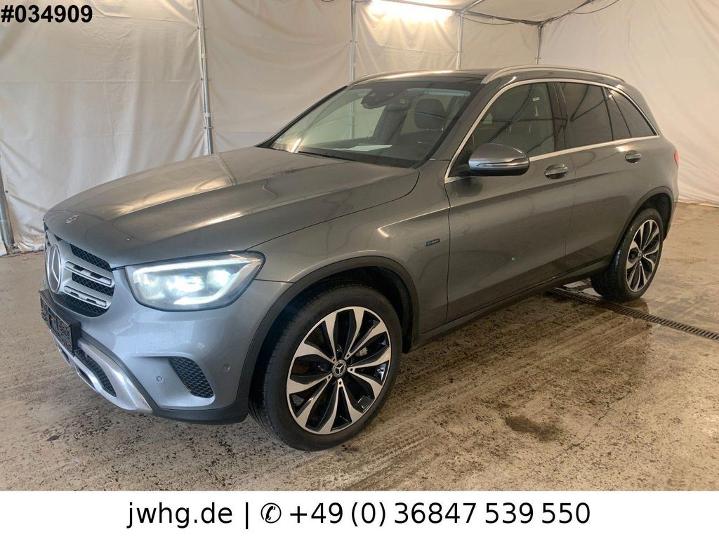 Image of Mercedes-Benz GLC 300