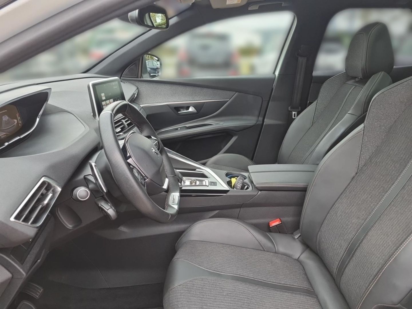 Fahrzeugabbildung Peugeot 3008 PureTech 1.2 Allure 130 PANO+LED+360°CAM